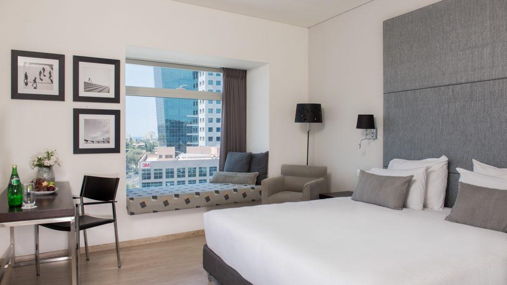 Benjamin Business Hotel Herzelia Екстериор снимка
