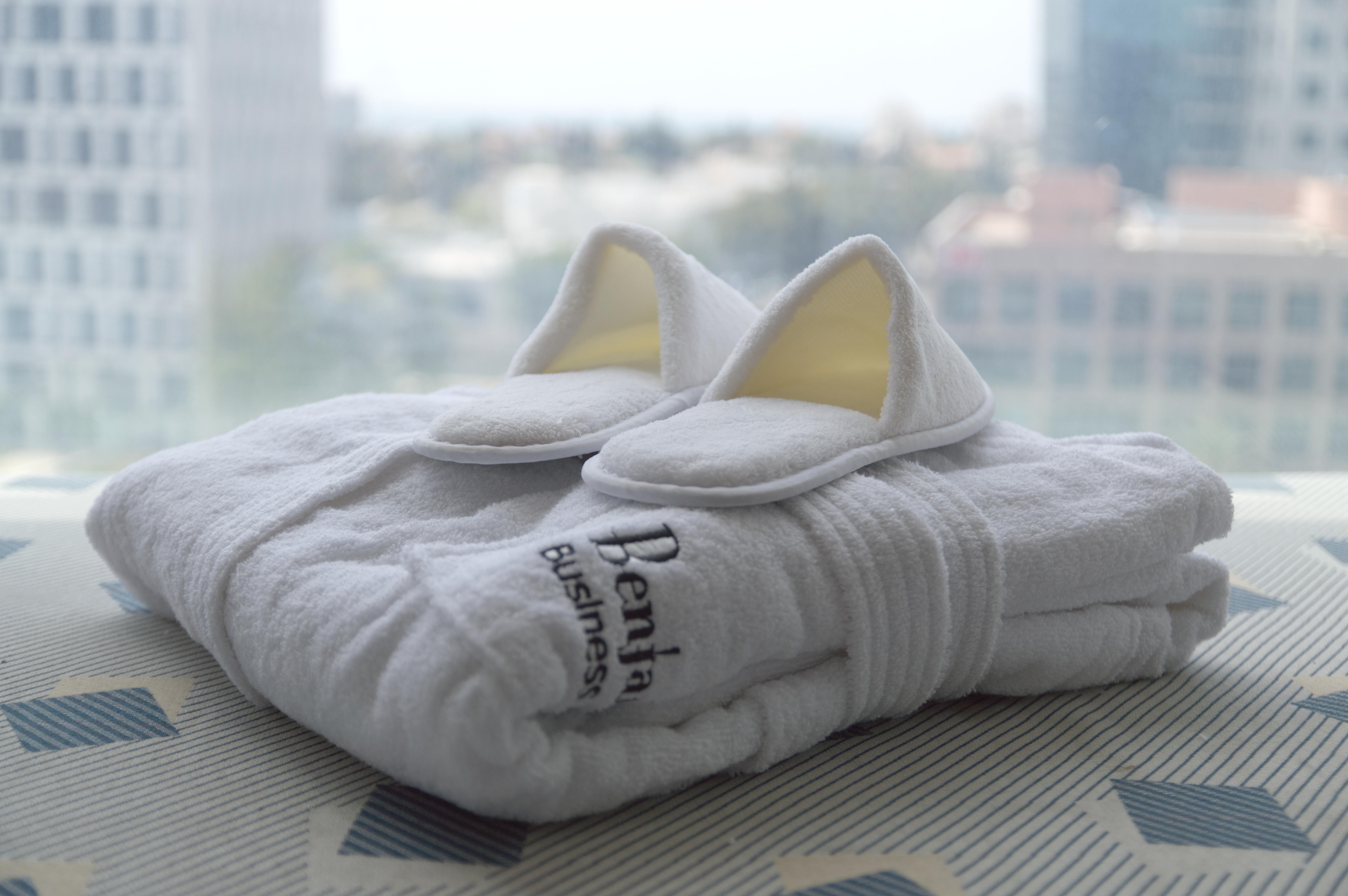 Benjamin Business Hotel Herzelia Екстериор снимка