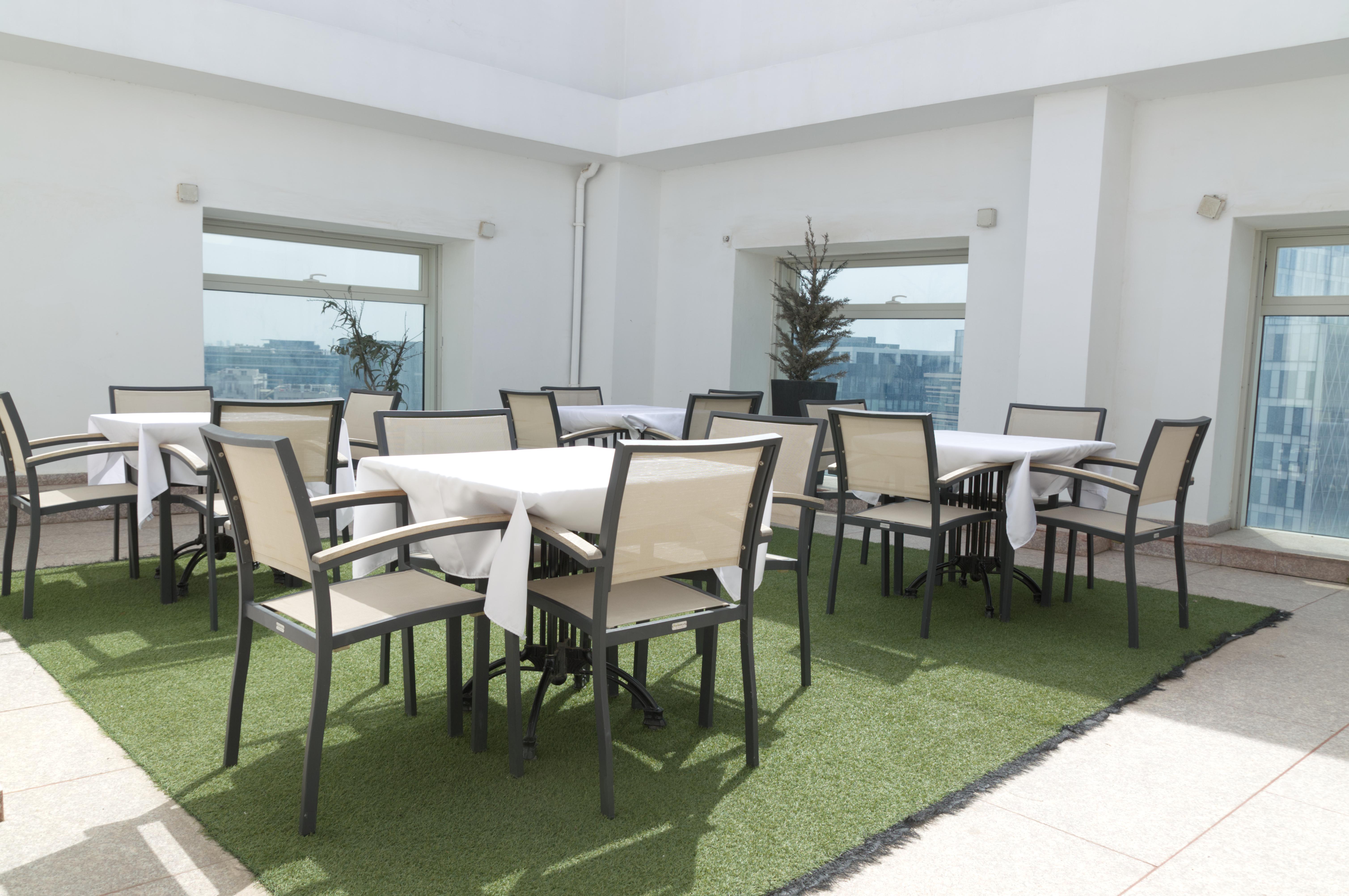 Benjamin Business Hotel Herzelia Екстериор снимка