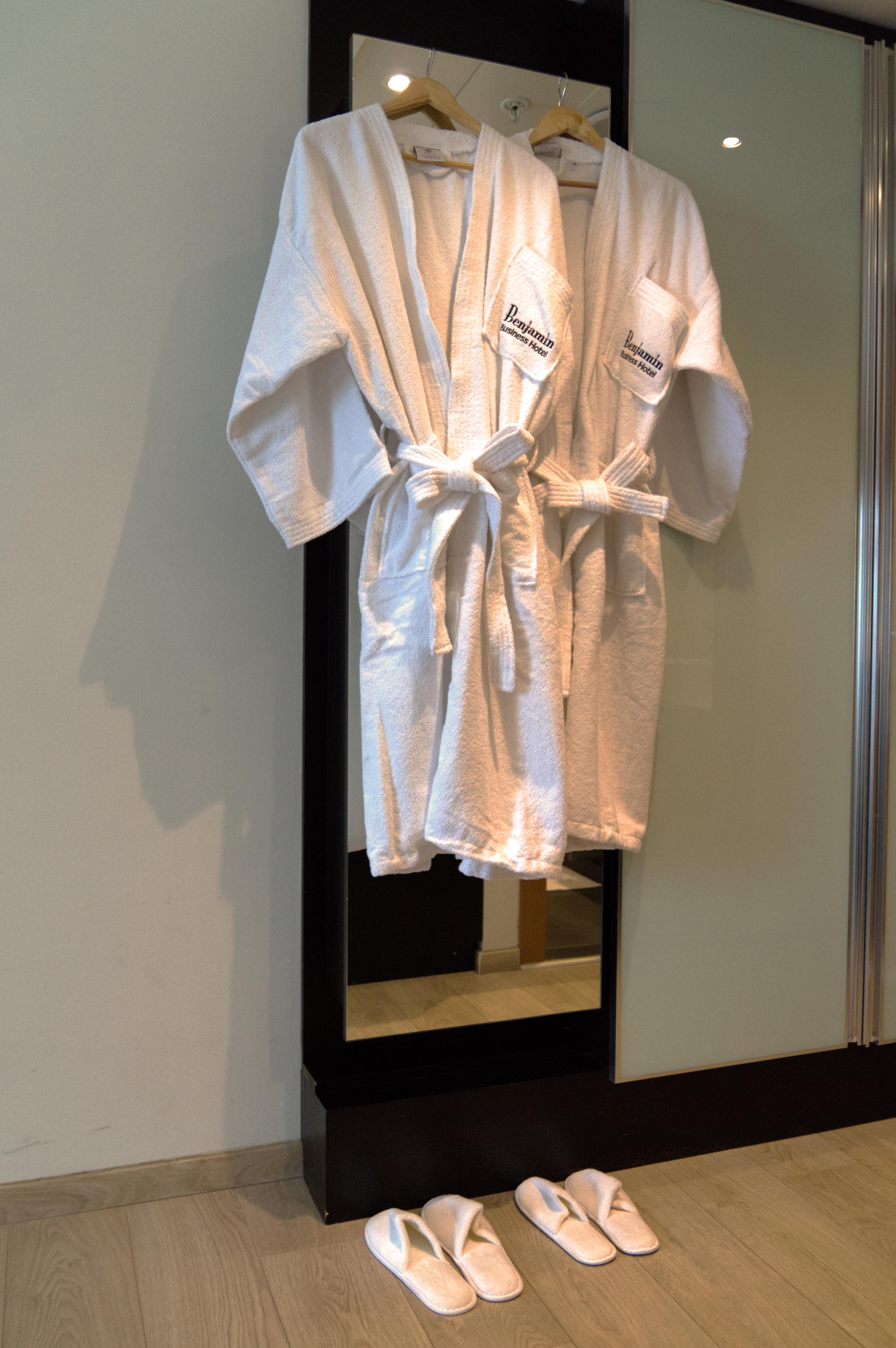Benjamin Business Hotel Herzelia Екстериор снимка