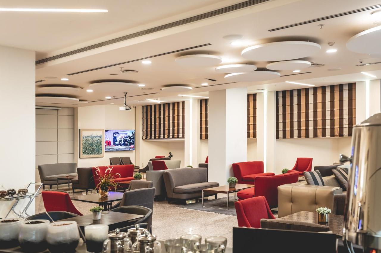 Benjamin Business Hotel Herzelia Екстериор снимка