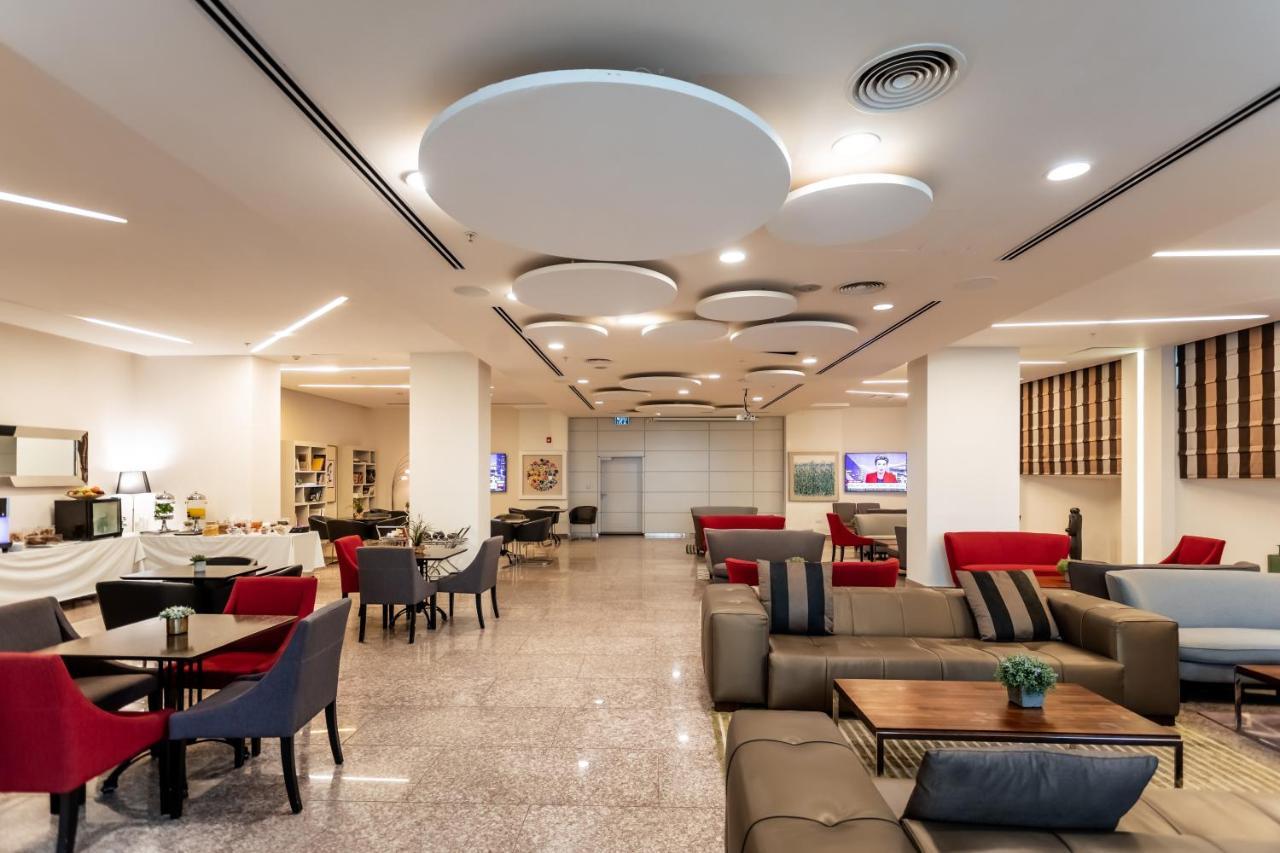 Benjamin Business Hotel Herzelia Екстериор снимка