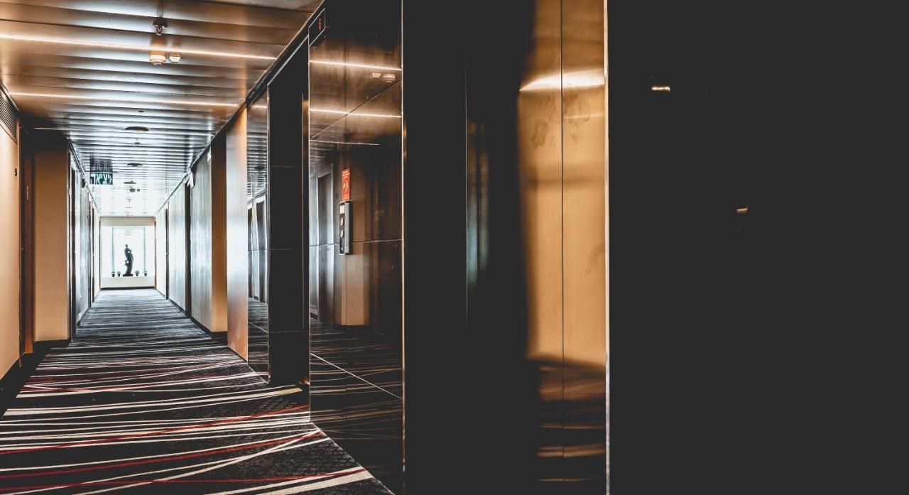 Benjamin Business Hotel Herzelia Екстериор снимка
