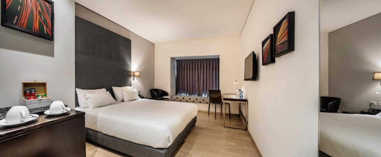 Benjamin Business Hotel Herzelia Екстериор снимка