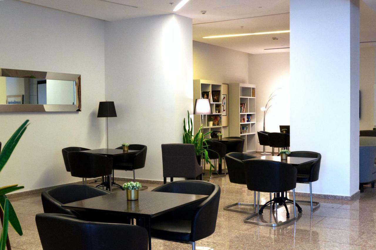 Benjamin Business Hotel Herzelia Екстериор снимка